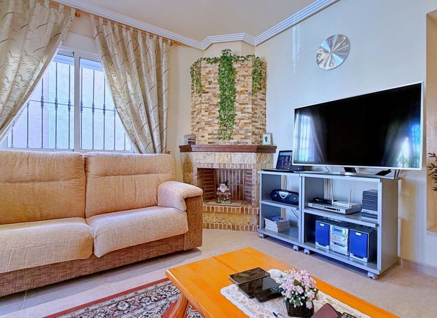4 soverom Villa til salgs i Orihuela Costa - € 379 000 (Ref: 9953099)