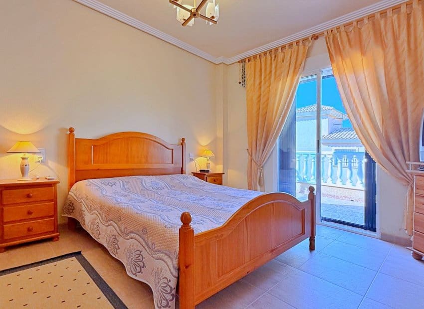 4 soverom Villa til salgs i Orihuela Costa - € 379 000 (Ref: 9953099)