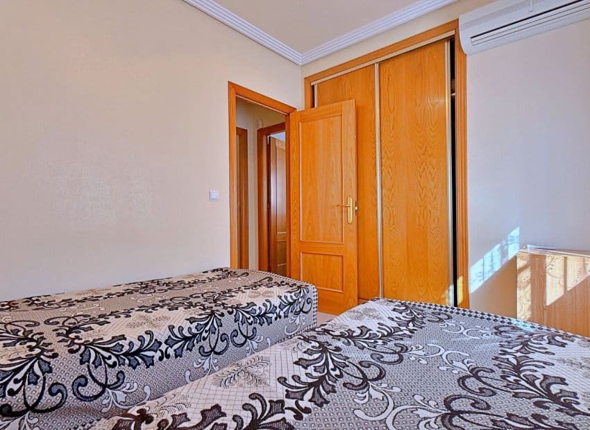 4 soverom Villa til salgs i Orihuela Costa - € 379 000 (Ref: 9953099)