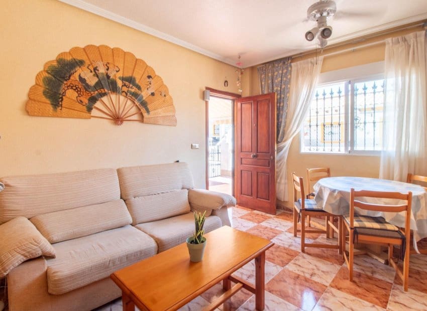 2 sypialnia Dom na sprzedaż w La Zenia z basenem - 179 900 € (Ref: 9953102)