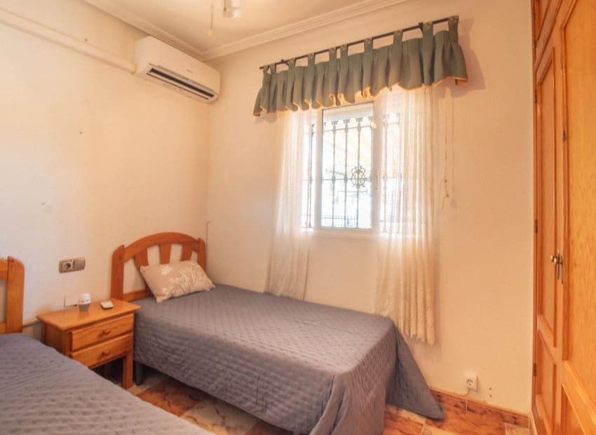 2 sypialnia Dom na sprzedaż w La Zenia z basenem - 179 900 € (Ref: 9953102)