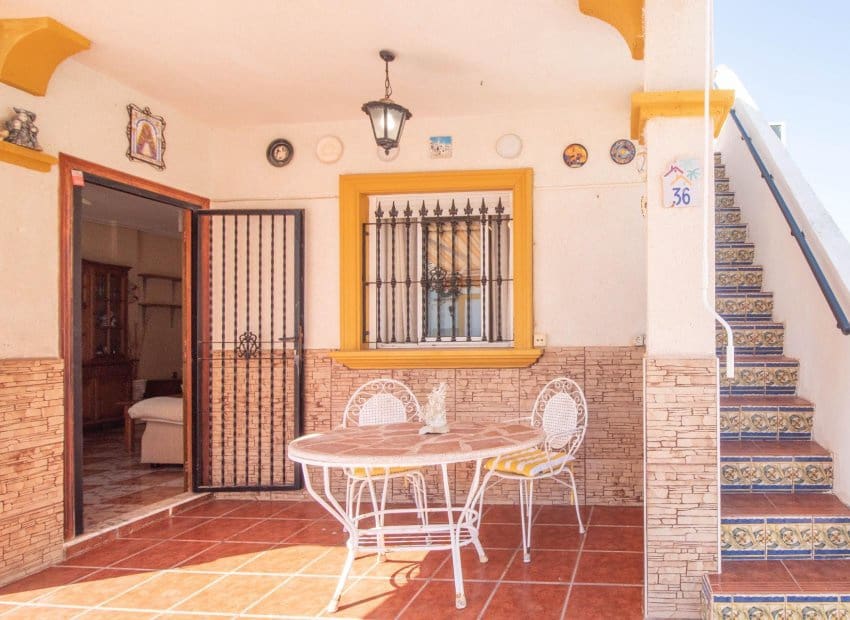 2 sypialnia Dom na sprzedaż w La Zenia z basenem - 179 900 € (Ref: 9953102)