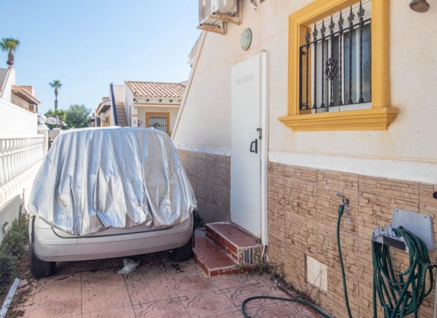 2 sypialnia Dom na sprzedaż w La Zenia z basenem - 179 900 € (Ref: 9953102)