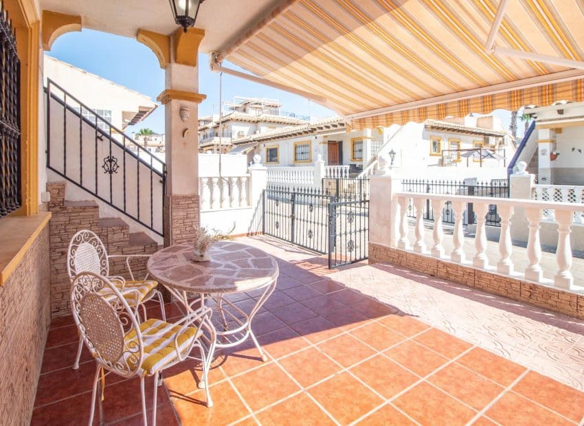 2 sypialnia Dom na sprzedaż w La Zenia z basenem - 179 900 € (Ref: 9953102)