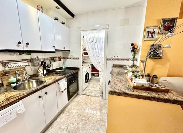 2 soveværelse Byhus til salg i Los Altos med swimmingpool - € 239.500 (Ref: 9956076)