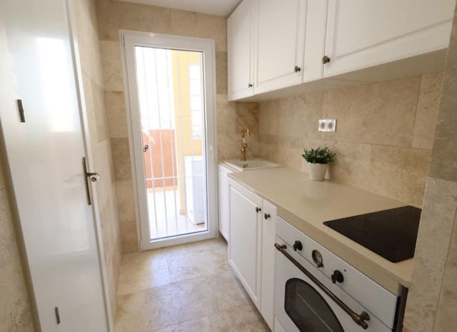 3 slaapkamer Villa te koop in Las Filipinas met zwembad - € 250.000 (Ref: 9956079)
