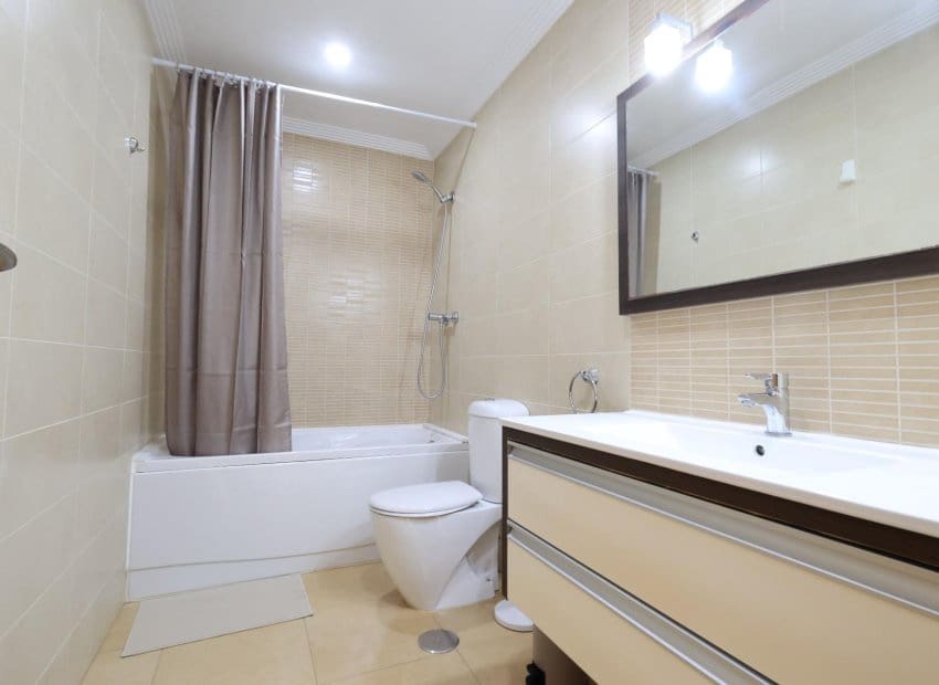 Apartamento de 2 habitaciones en Orihuela Costa en venta con piscina - 220.000 € (Ref: 9956080)