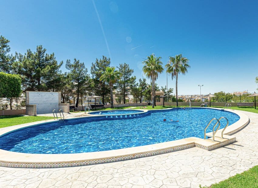3 chambre Maison de Ville à vendre à Los Altos avec piscine - 269 000 € (Ref: 9956242)