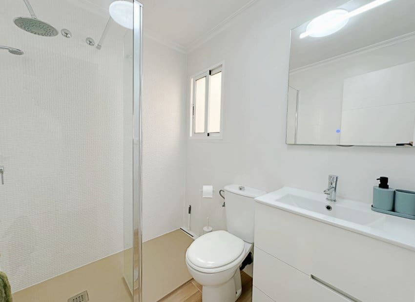 3 makuuhuone Omakotitalo myytävänä paikassa Orihuela Costa mukana uima-altaan - 283 000 € (Ref: 9956247)