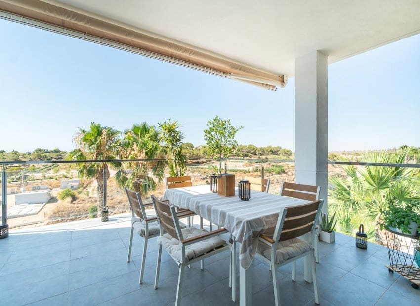 3 sovrum Lägenhet till salu i Orihuela Costa med pool - 349 900 € (Ref: 9956252)