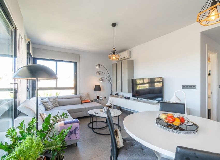 3 sovrum Lägenhet till salu i Orihuela Costa med pool - 349 900 € (Ref: 9956252)