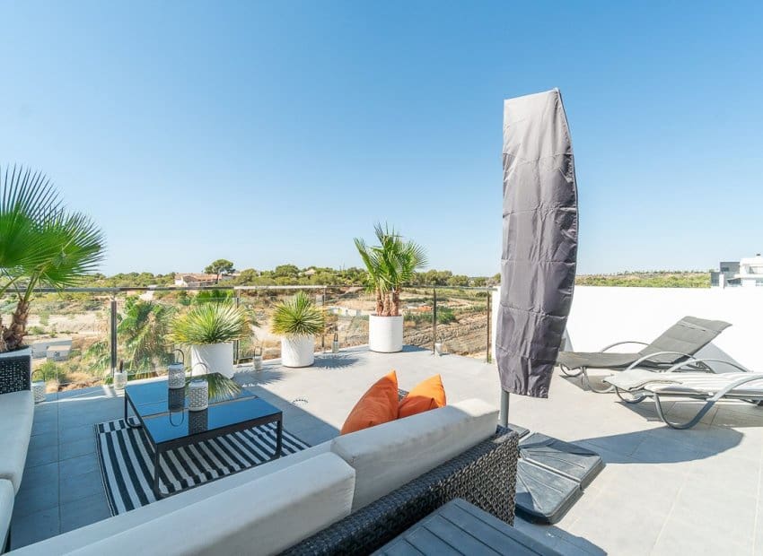 3 sovrum Lägenhet till salu i Orihuela Costa med pool - 349 900 € (Ref: 9956252)