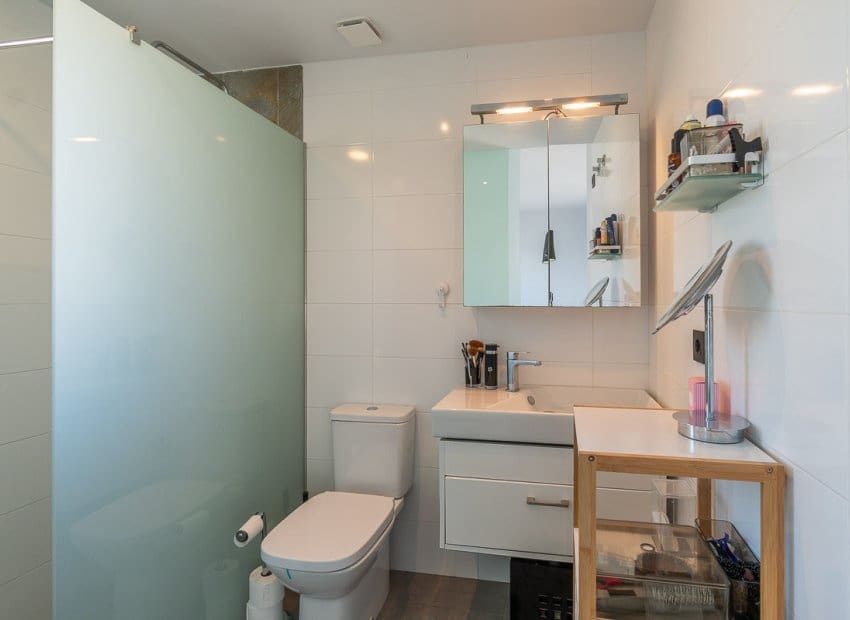 3 sovrum Lägenhet till salu i Orihuela Costa med pool - 349 900 € (Ref: 9956252)