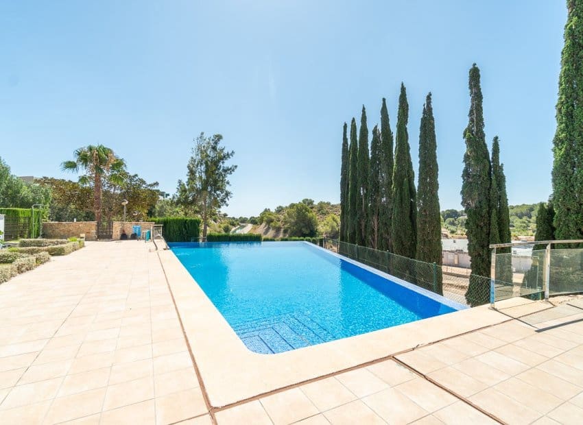 3 sovrum Lägenhet till salu i Orihuela Costa med pool - 349 900 € (Ref: 9956252)