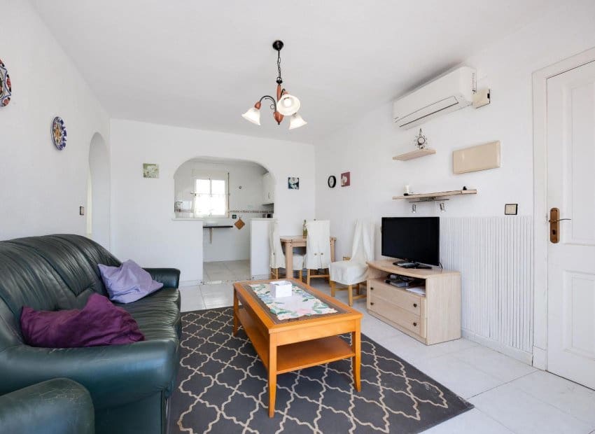 2 bedroom Apartment for sale in Torrevieja with pool - € 144,969 (Ref: 9958766)