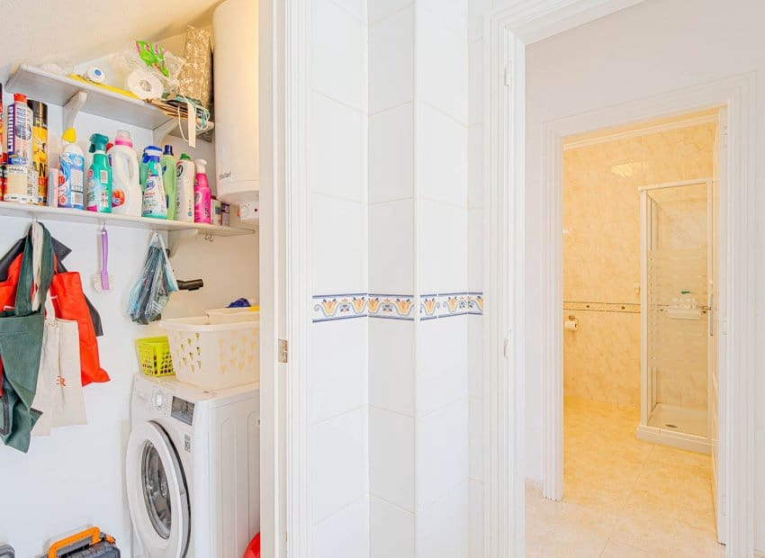 3 slaapkamer Huis te koop in Dona Pepa met zwembad - € 285.000 (Ref: 9958767)
