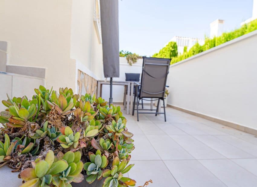 3 slaapkamer Huis te koop in Dona Pepa met zwembad - € 285.000 (Ref: 9958767)
