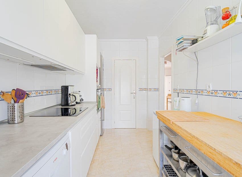 3 slaapkamer Huis te koop in Dona Pepa met zwembad - € 285.000 (Ref: 9958767)