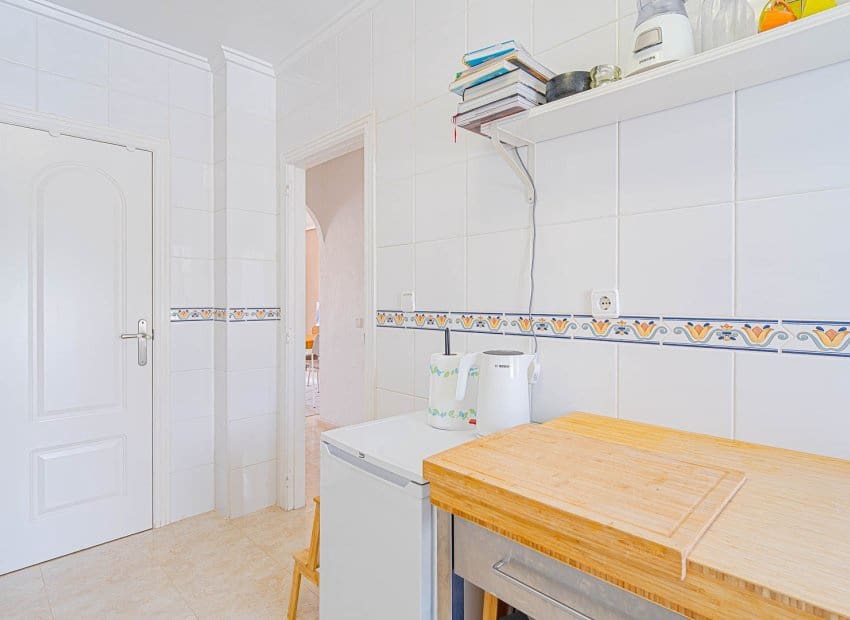 3 slaapkamer Huis te koop in Dona Pepa met zwembad - € 285.000 (Ref: 9958767)