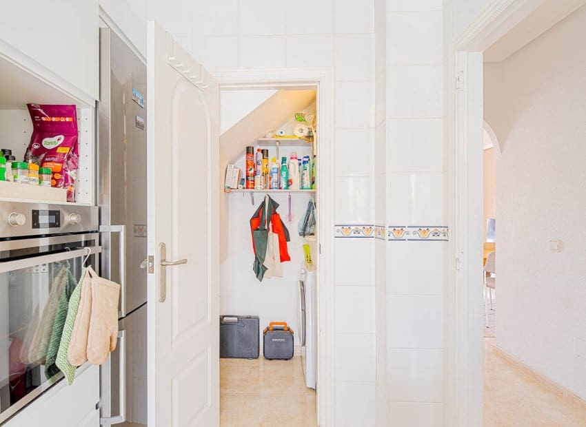 3 slaapkamer Huis te koop in Dona Pepa met zwembad - € 285.000 (Ref: 9958767)