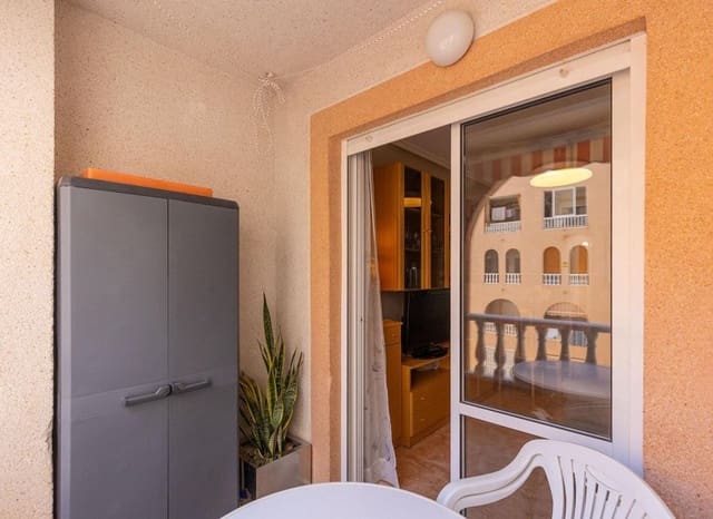 2 slaapkamer Appartement te koop in Avenida Habaneras - Curva de Palangre, Torrevieja met zwembad - € 143.000 (Ref: 9958768)