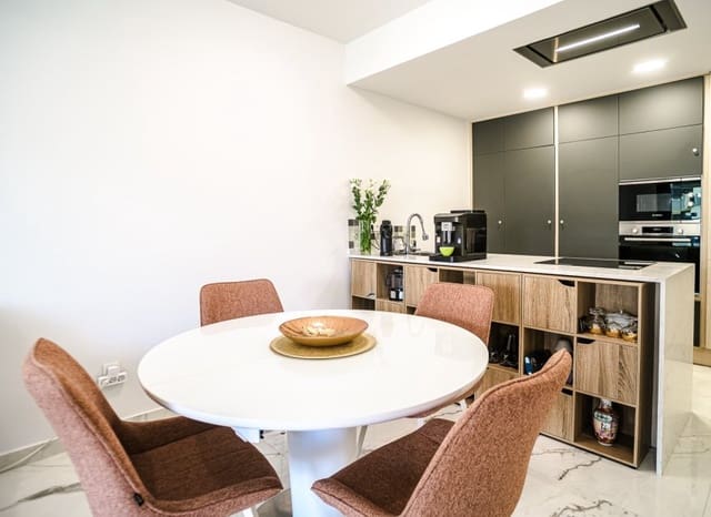 2 bedroom Apartment for sale in Playa Flamenca, Orihuela with pool - € 350,000 (Ref: 9958772)