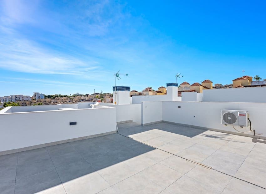 3 soveværelse Villa til salg i Blue Lagoon med swimmingpool - € 475.000 (Ref: 9958776)