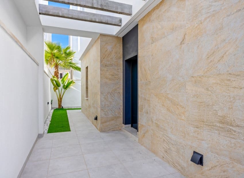3 soveværelse Villa til salg i Blue Lagoon med swimmingpool - € 475.000 (Ref: 9958776)