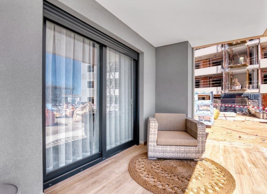 2 soveværelse Lejlighed til salg i Punta Prima med swimmingpool - € 449.000 (Ref: 9958777)