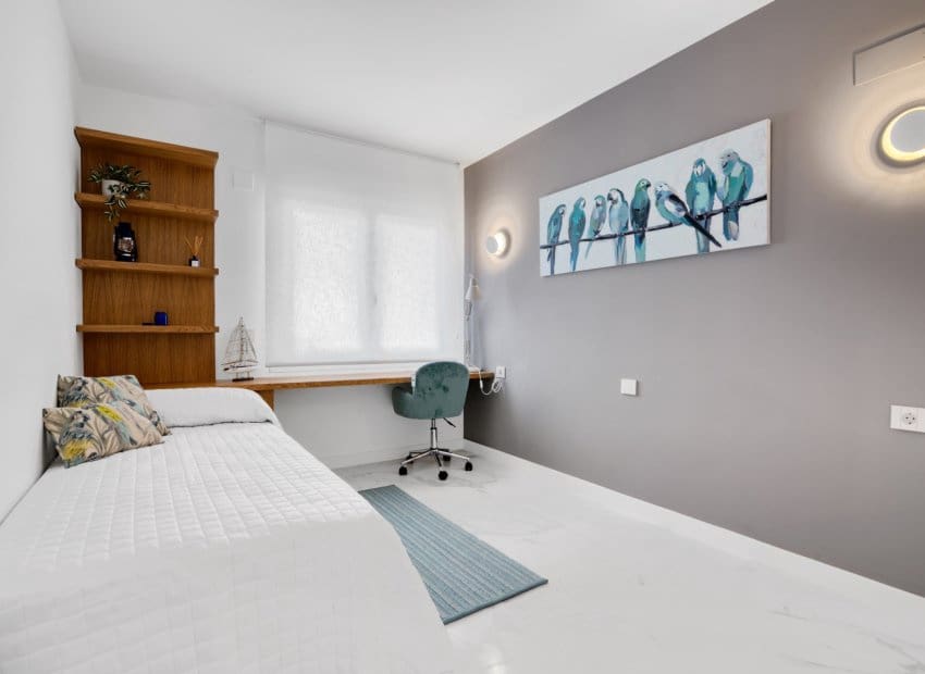 2 soveværelse Lejlighed til salg i Punta Prima med swimmingpool - € 449.000 (Ref: 9958777)