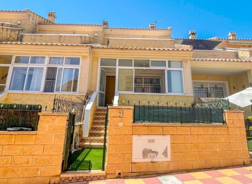4 slaapkamer Huis te koop in Orihuela Costa met zwembad - € 339.000 (Ref: 9964184)