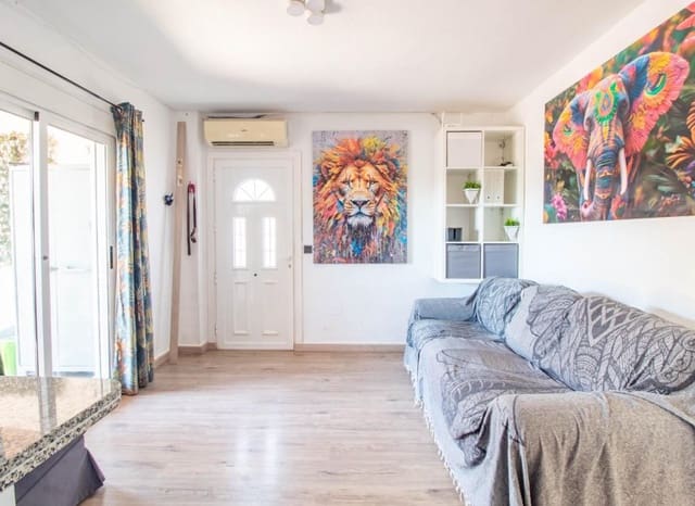 2 soverom Leilighet til salgs i Aguamarina, Orihuela med svømmebasseng - € 135 000 (Ref: 9964186)
