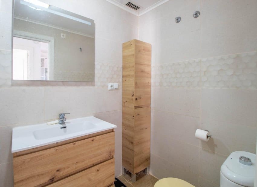 2 soverom Leilighet til salgs i Orihuela Costa med svømmebasseng - € 135 000 (Ref: 9964186)