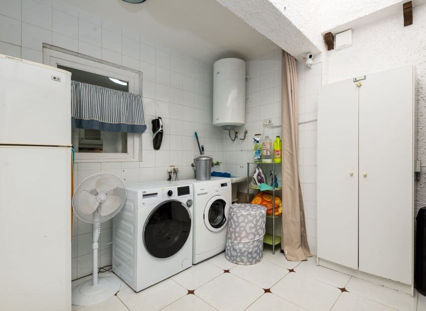3 sypialnia Dom na sprzedaż w Orihuela Costa z basenem - 340 000 € (Ref: 9964187)