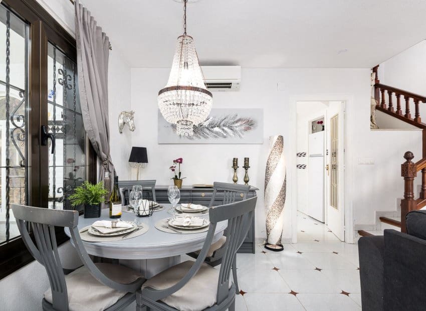 3 sypialnia Dom na sprzedaż w Orihuela Costa z basenem - 340 000 € (Ref: 9964187)