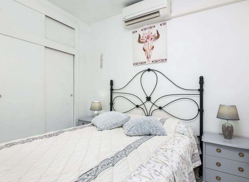 3 sypialnia Dom na sprzedaż w Orihuela Costa z basenem - 340 000 € (Ref: 9964187)