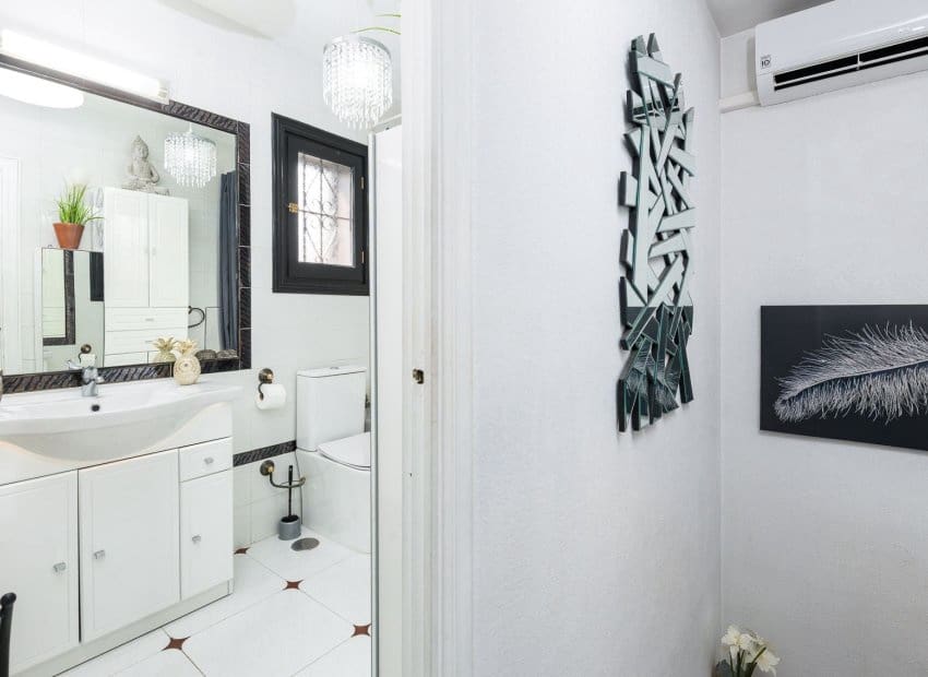 3 sypialnia Dom na sprzedaż w Orihuela Costa z basenem - 340 000 € (Ref: 9964187)