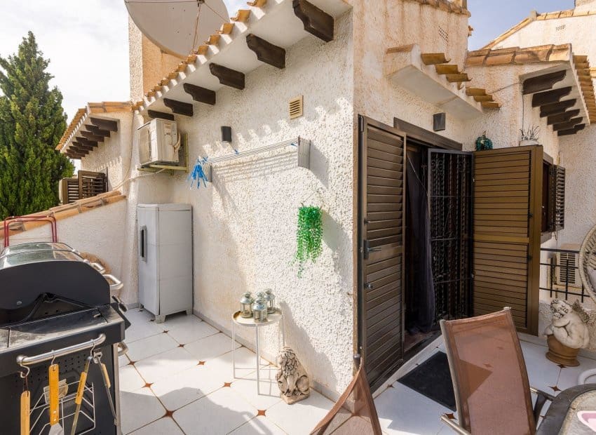 3 sypialnia Dom na sprzedaż w Orihuela Costa z basenem - 340 000 € (Ref: 9964187)