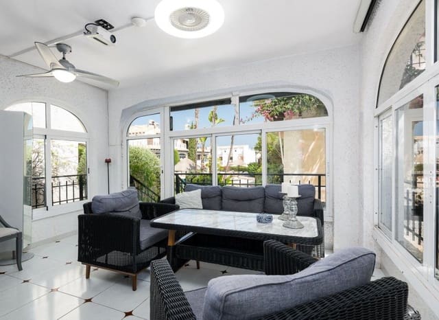 3 Zimmer Haus zu verkaufen in Cabo Roig, Orihuela mit Pool - 320.000 € (Ref: 9964187)