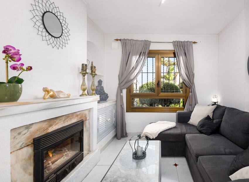 3 sypialnia Dom na sprzedaż w Orihuela Costa z basenem - 340 000 € (Ref: 9964187)