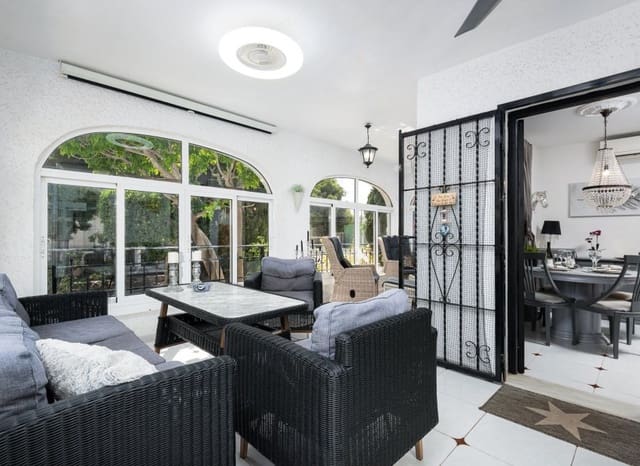 3 Zimmer Haus zu verkaufen in Cabo Roig, Orihuela mit Pool - 320.000 € (Ref: 9964187)