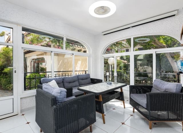 3 Zimmer Haus zu verkaufen in Cabo Roig, Orihuela mit Pool - 320.000 € (Ref: 9964187)