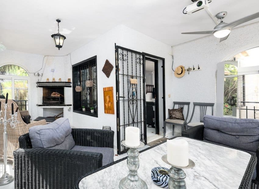 3 sypialnia Dom na sprzedaż w Orihuela Costa z basenem - 340 000 € (Ref: 9964187)