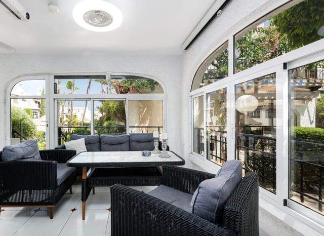 3 Zimmer Haus zu verkaufen in Cabo Roig, Orihuela mit Pool - 320.000 € (Ref: 9964187)