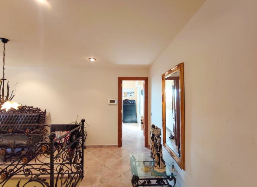 5 makuuhuone Huvila myytävänä paikassa Ciudad Quesada mukana uima-altaan - 850 000 € (Ref: 9964188)
