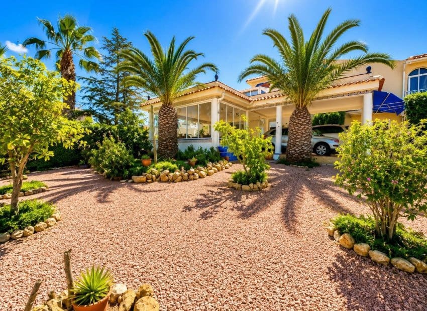 4 bedroom Villa for sale in Pueblo Lucero - € 399,900 (Ref: 9968968)