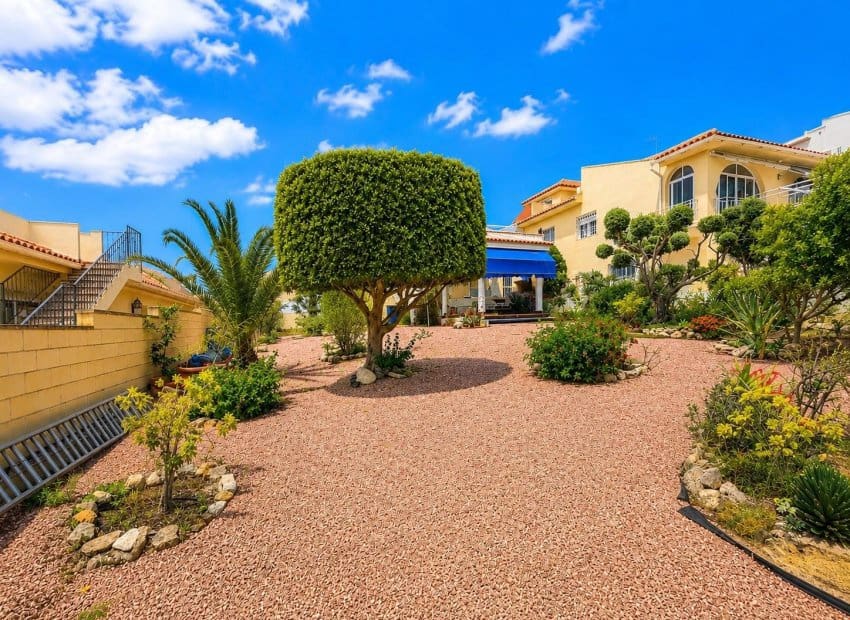 4 bedroom Villa for sale in Pueblo Lucero - € 399,900 (Ref: 9968968)
