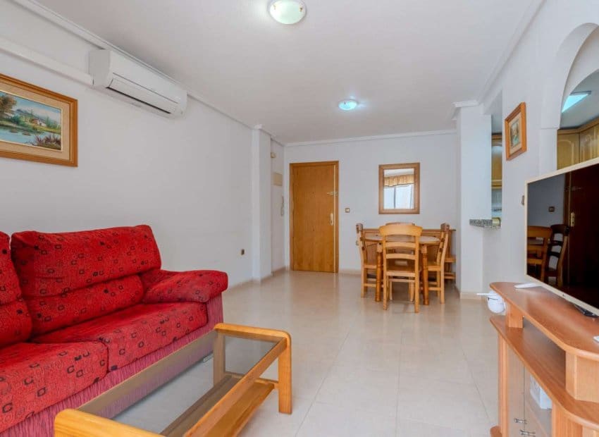 2 quarto Apartamento para venda em Torrevieja - 139 000 € (Ref: 9968970)