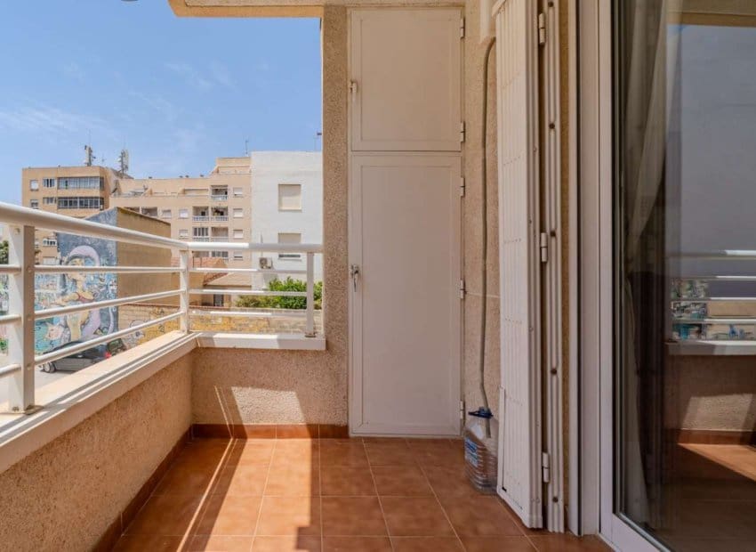 2 quarto Apartamento para venda em Torrevieja - 139 000 € (Ref: 9968970)