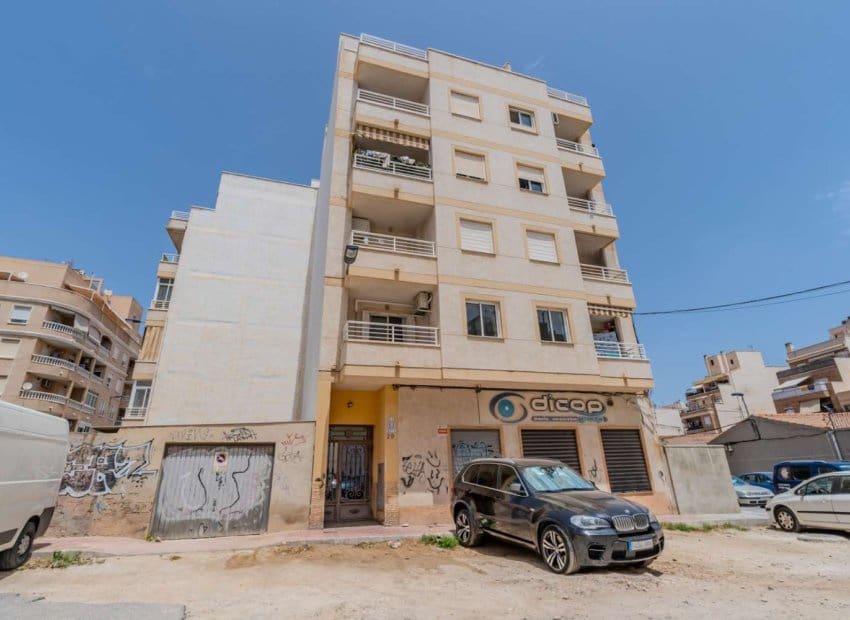 2 quarto Apartamento para venda em Torrevieja - 139 000 € (Ref: 9968970)